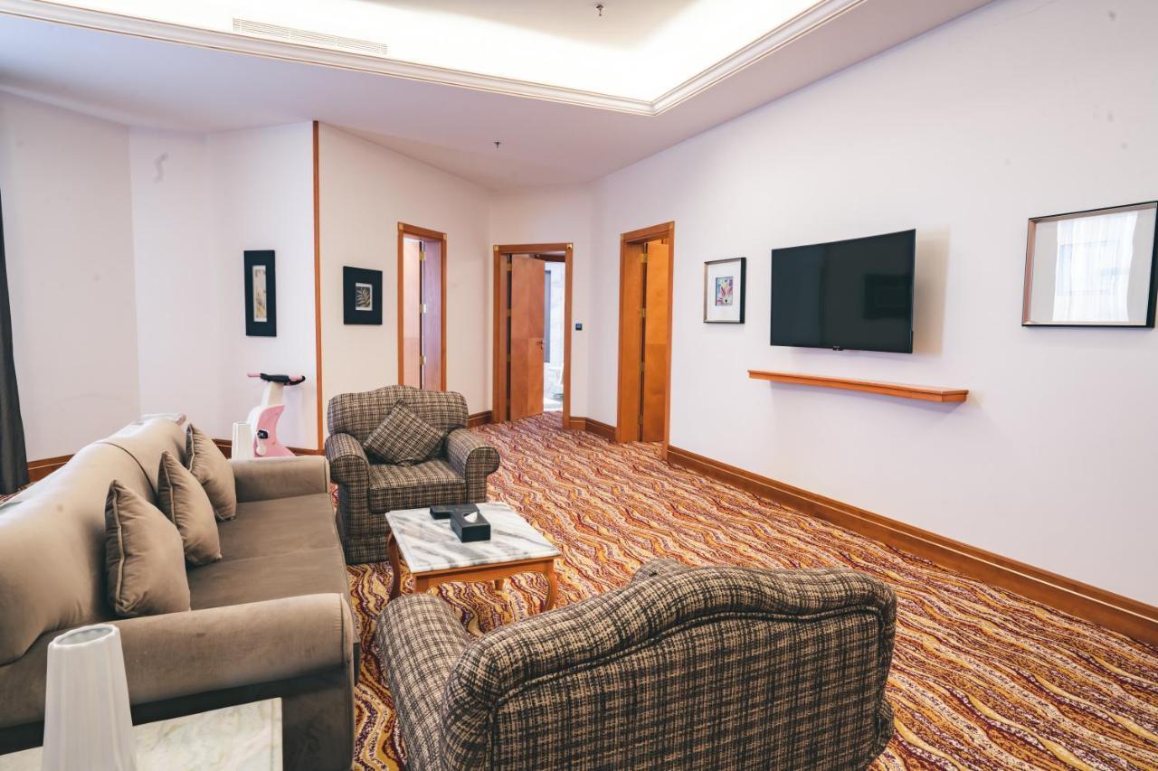 Iridium Hotel Ta'if Bagian luar foto