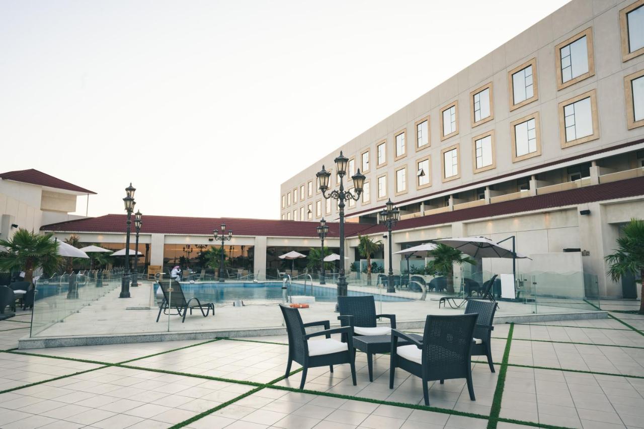 Iridium Hotel Ta'if Bagian luar foto