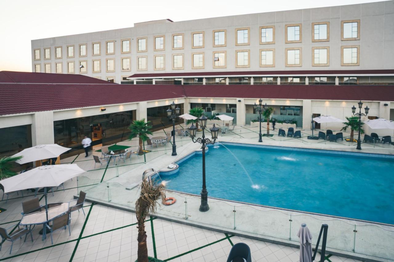 Iridium Hotel Ta'if Bagian luar foto