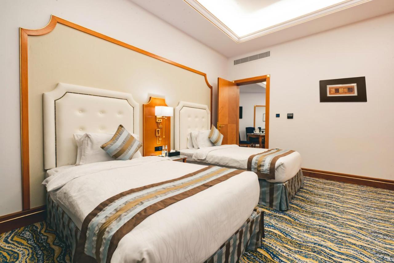 Iridium Hotel Ta'if Bagian luar foto