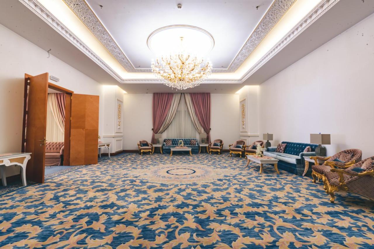 Iridium Hotel Ta'if Bagian luar foto