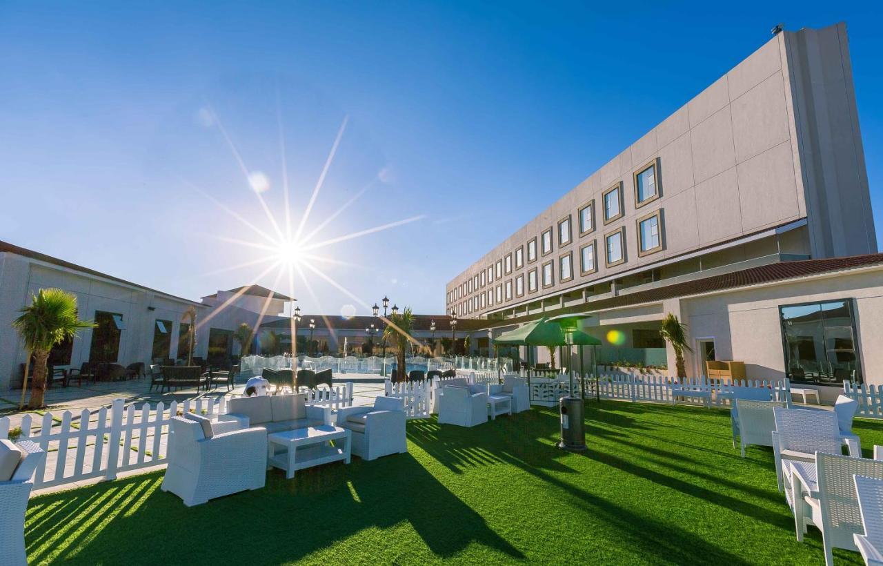 Iridium Hotel Ta'if Bagian luar foto